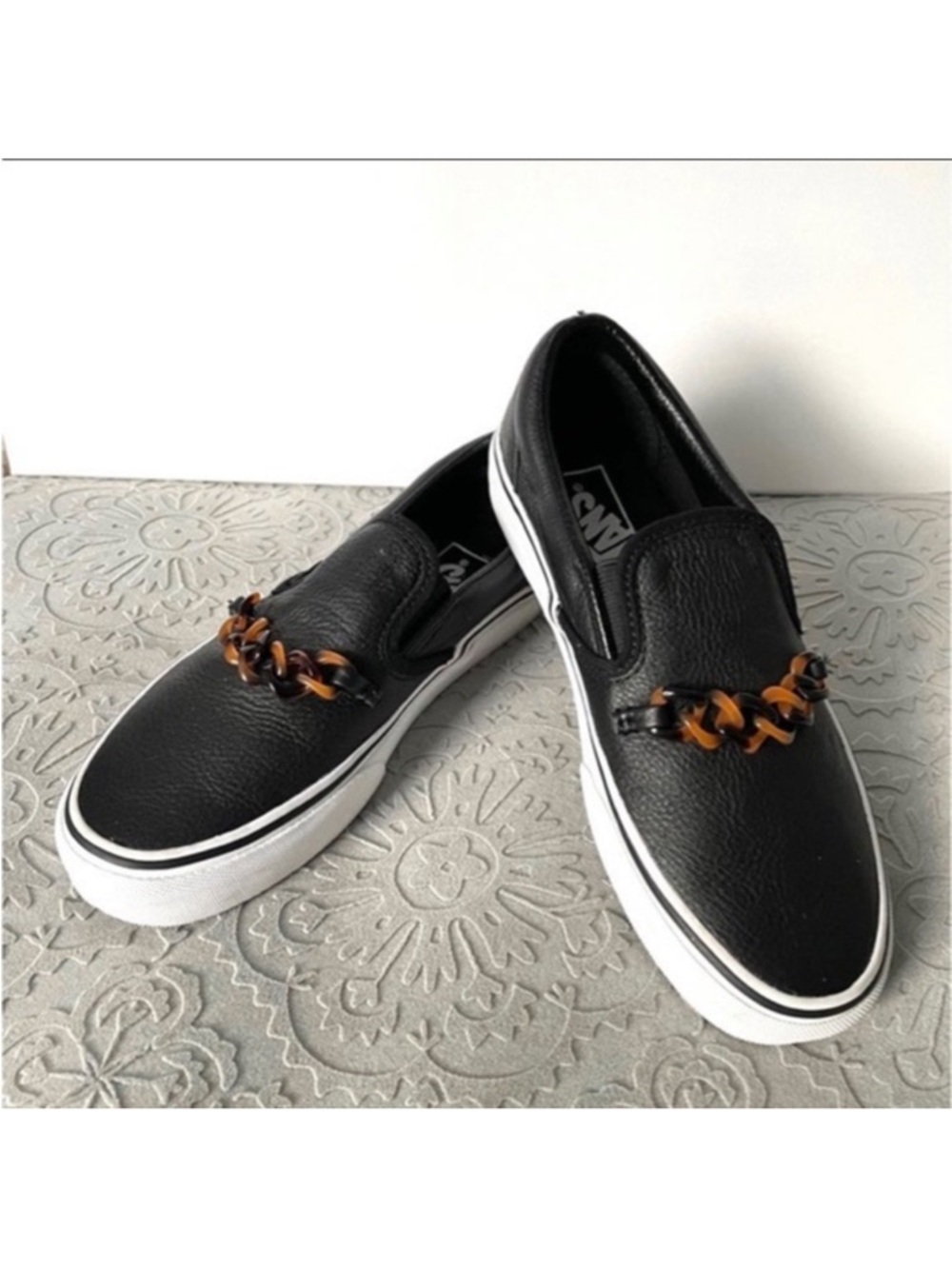 Vans Classic Limited edition Slip-On Black‎ Leather Tortoise Chain Women’s 5.5